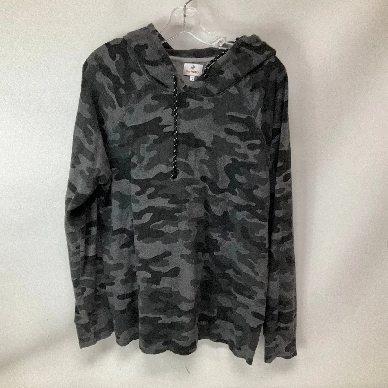 Sweatshirts wholesale -Sweatshirt Hoodie By Sundry In Camouflage Print, Size: Xl