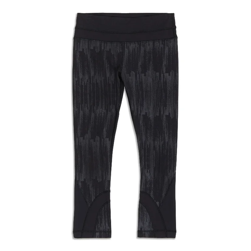 stain-resistant pants clean -Run Inspire Crop - Resale