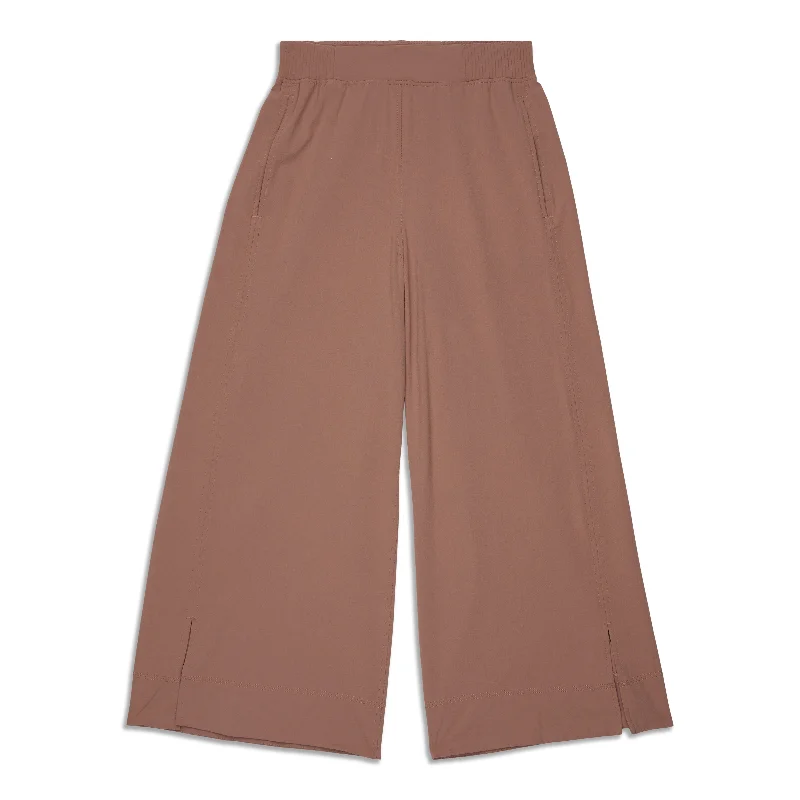 slim cargo pants modern -Stretch Wide-Leg High-Rise Cropped Pant - Resale